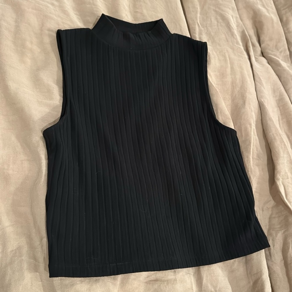 Oak + Fort Ribbed Crop Top